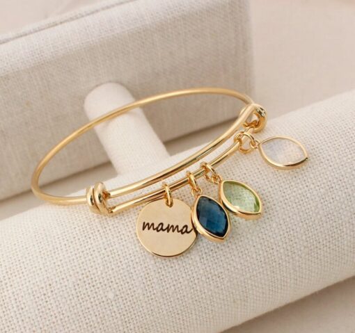 Mama bracelet by Minimalistbae.com